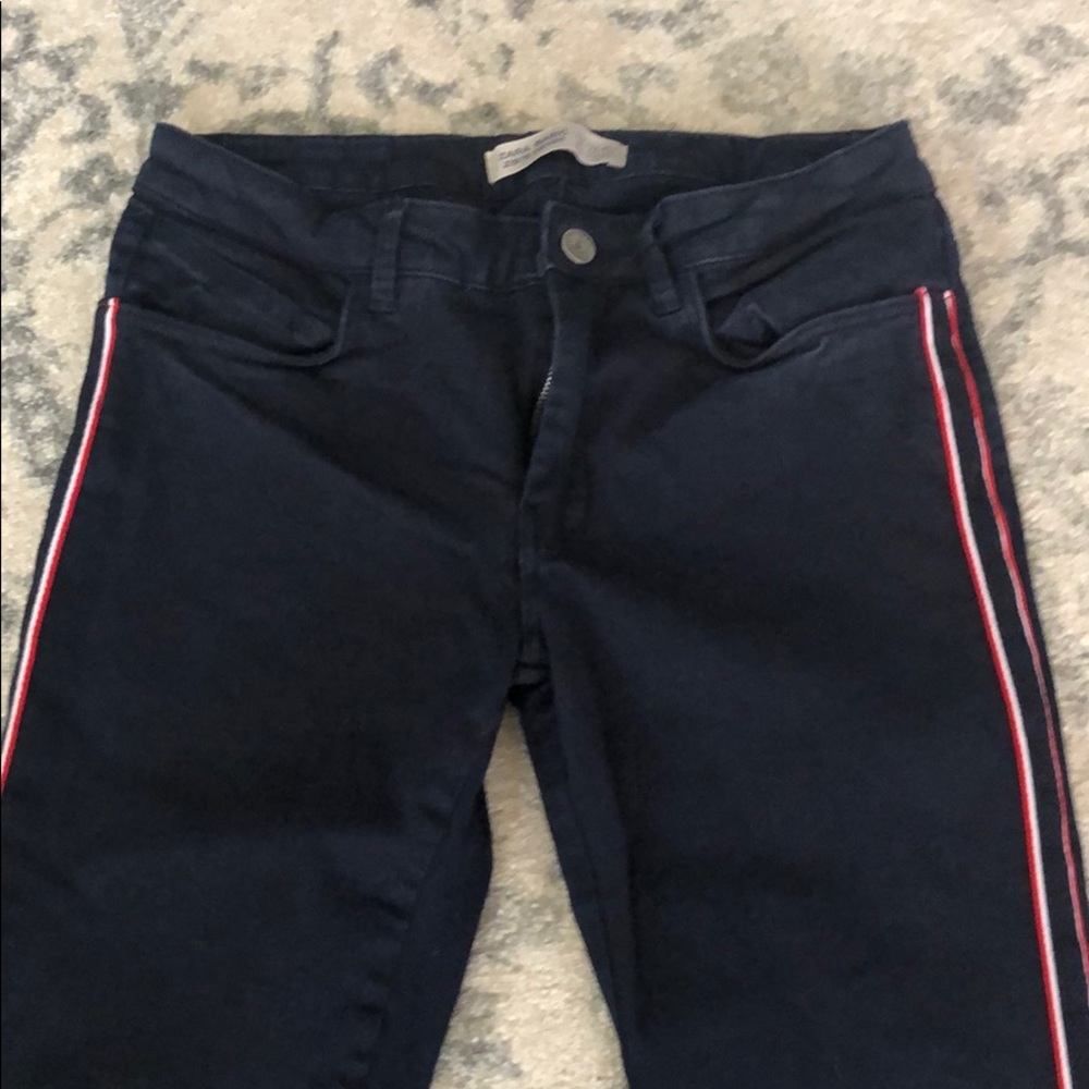 Jeans - Picture 2 of 5